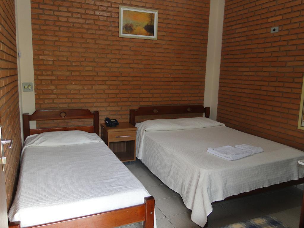 Hotel Pousada Vale Do Sol Em Pompéia Pokój zdjęcie